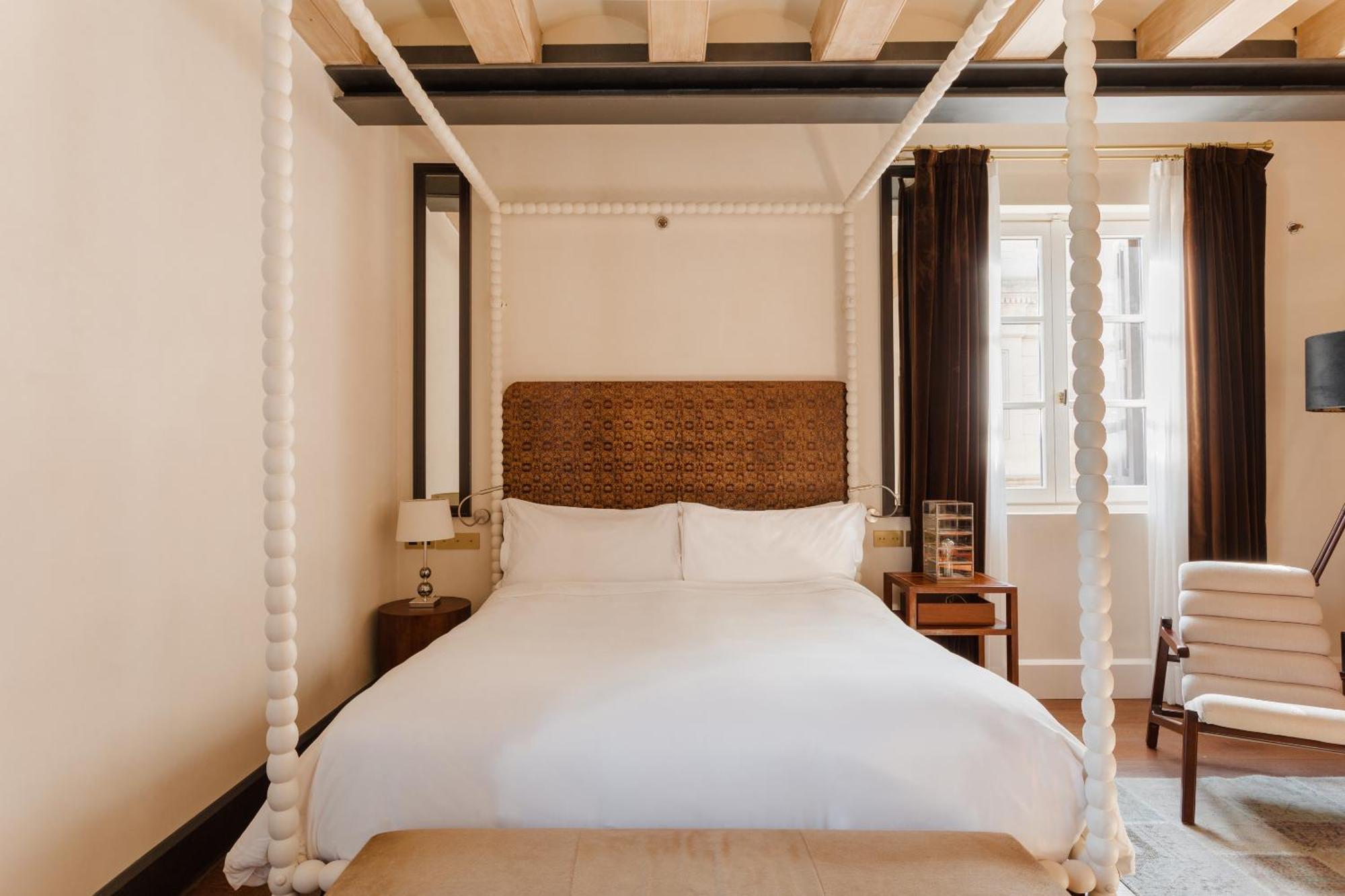 ברצלונה Do Placa Reial Powered By Sonder חדר תמונה A room at the hotel