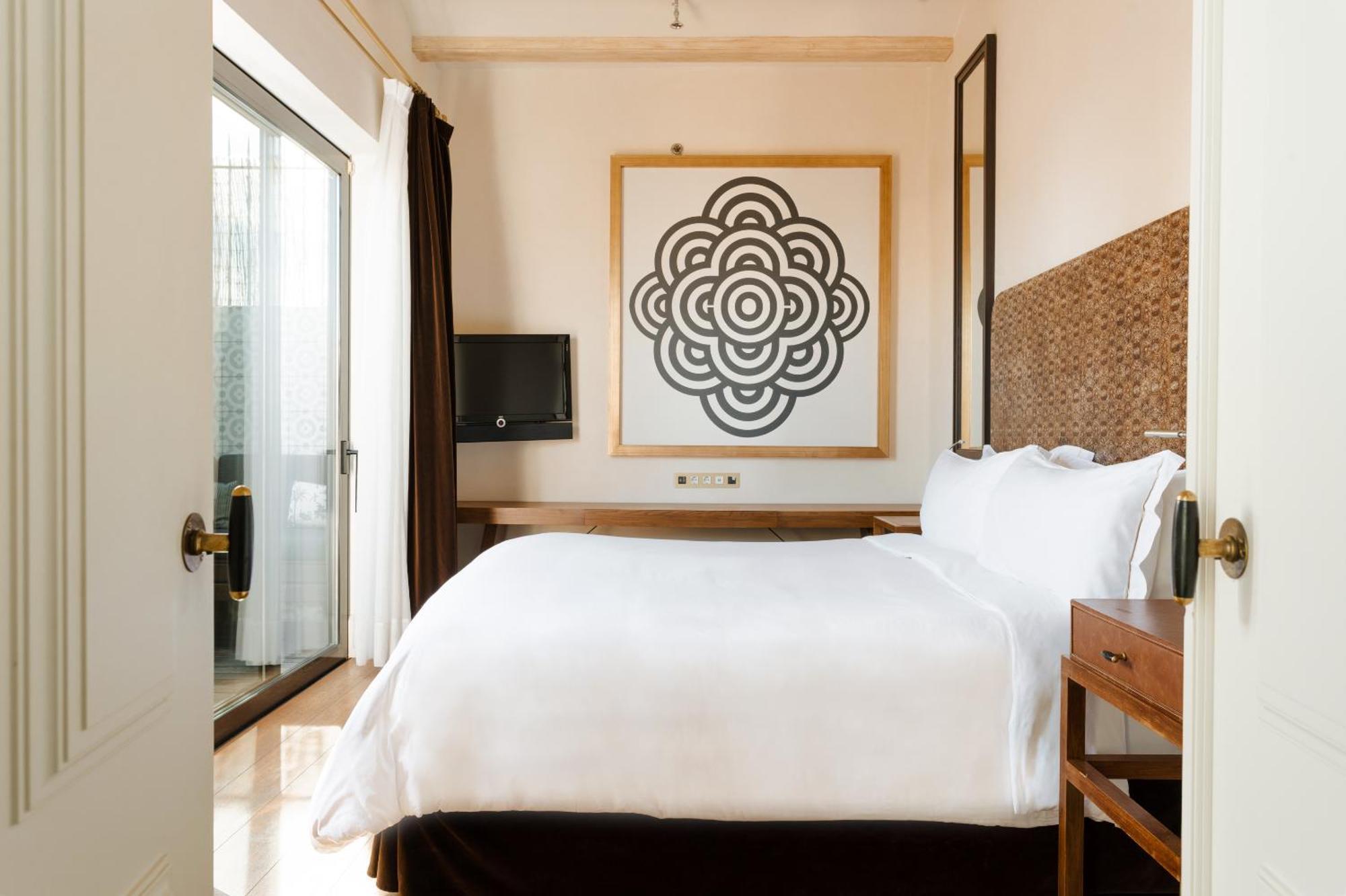 ברצלונה Do Placa Reial Powered By Sonder חדר תמונה A bedroom at the hotel