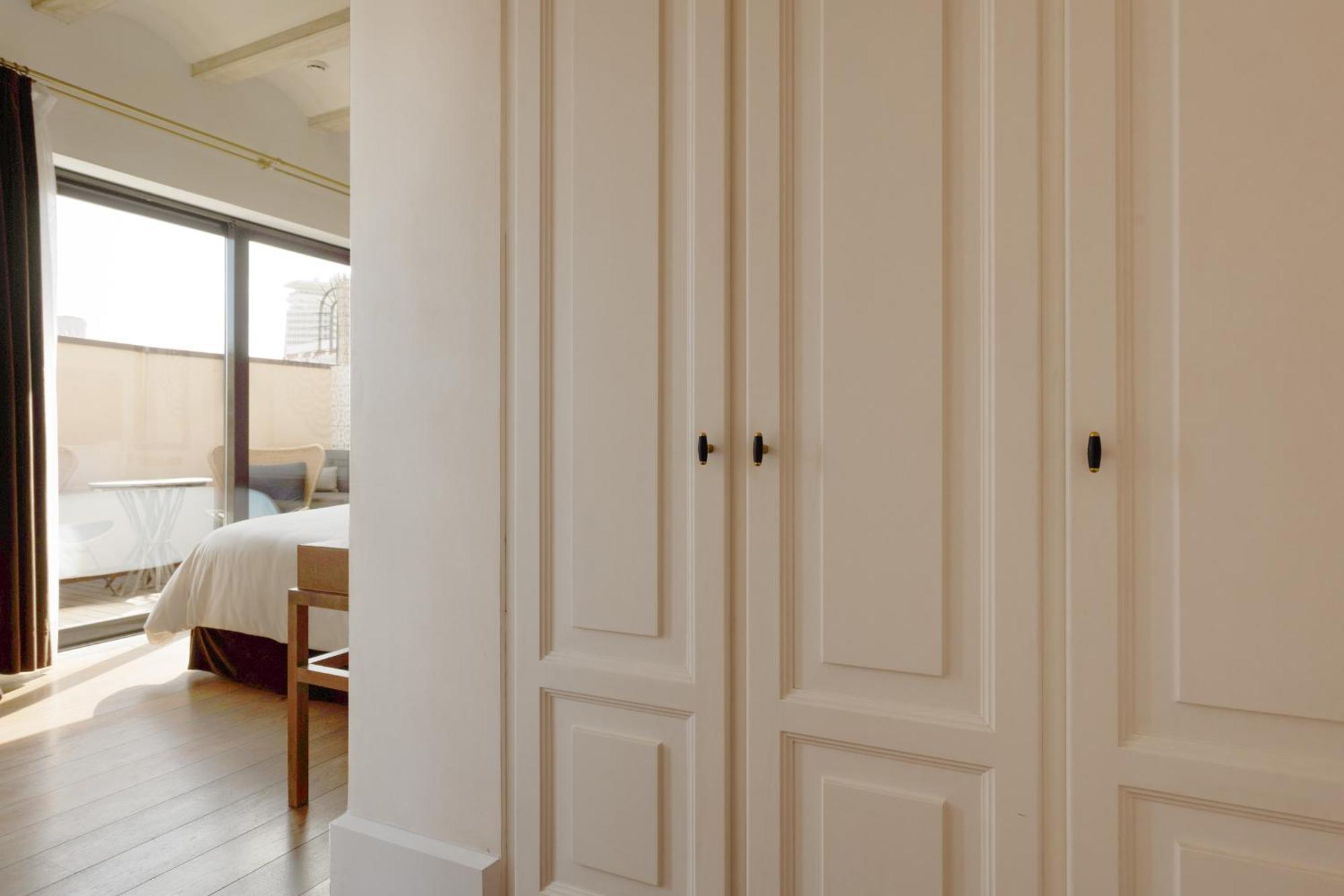 ברצלונה Do Placa Reial Powered By Sonder חדר תמונה A wardrobe