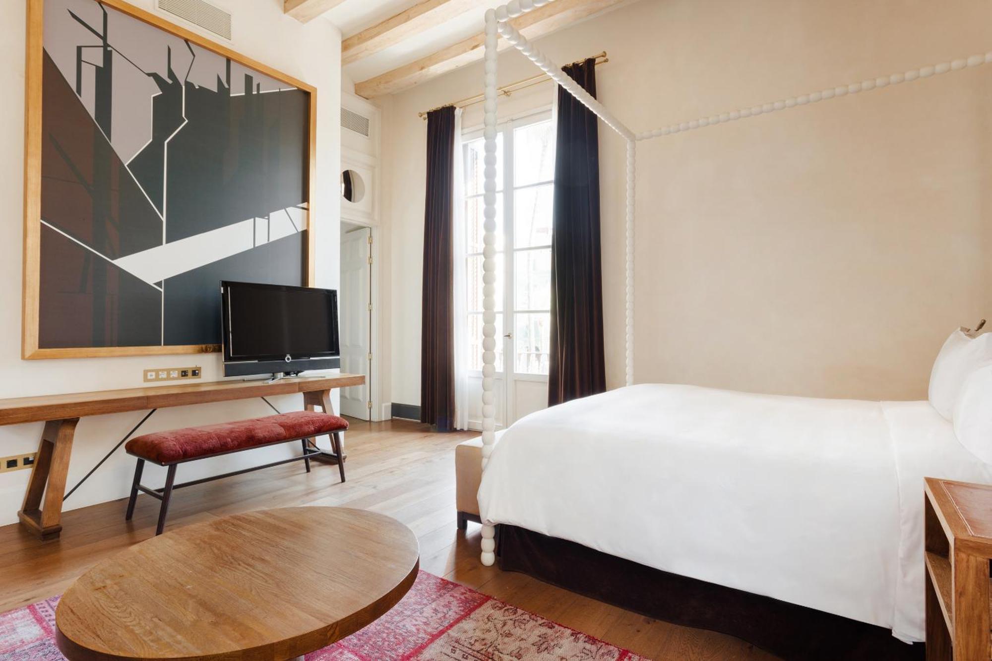 ברצלונה Do Placa Reial Powered By Sonder חדר תמונה A room at the hotel